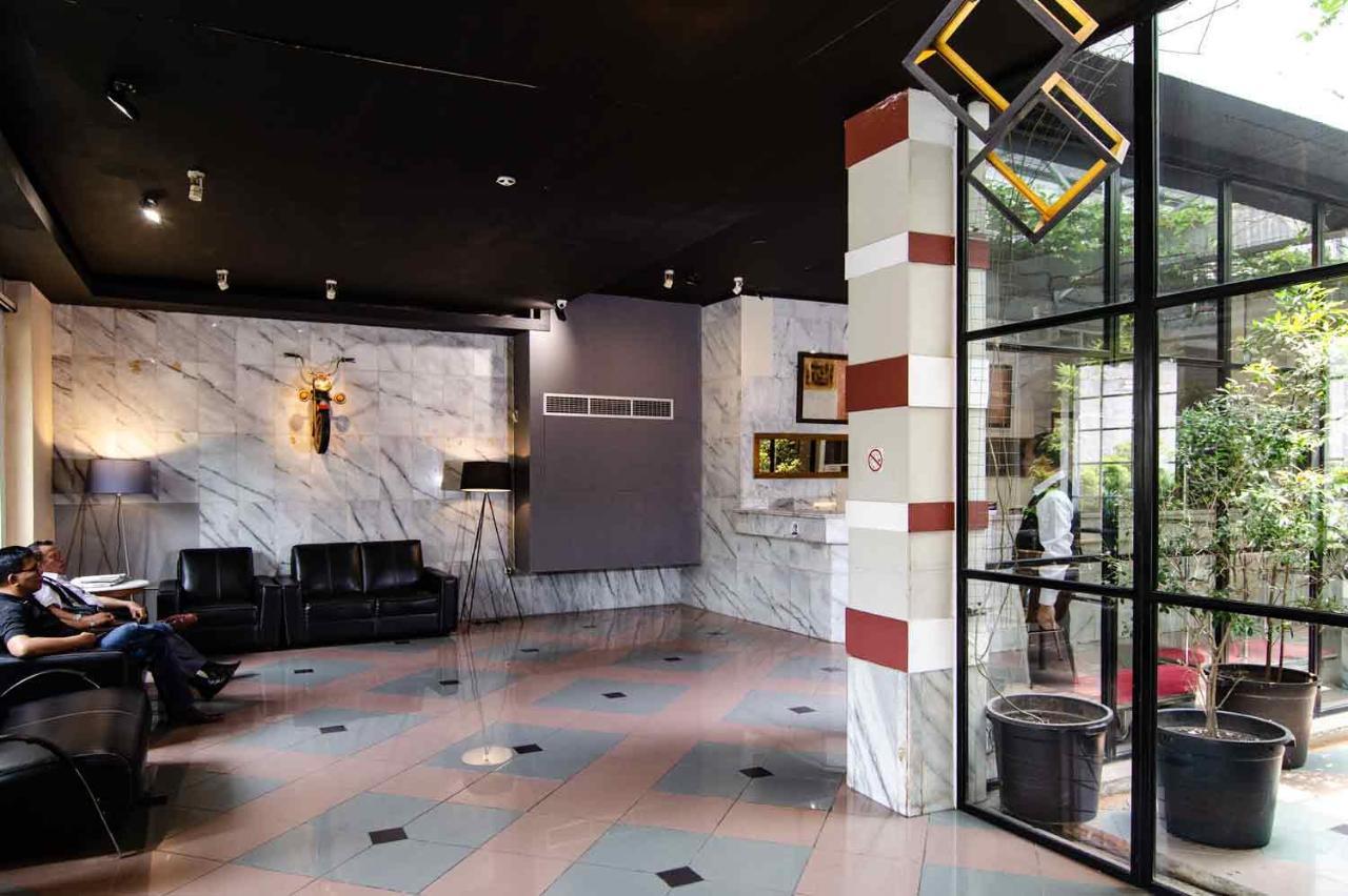 Hotel Peninsula Mangga Besar Giacarta Esterno foto
